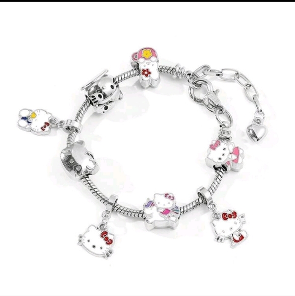 Hello Kitty Charm Bracelet - Picture 6 of 10